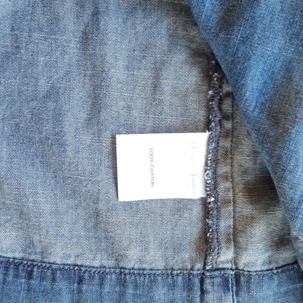 Draper James Sleeveless Chambray Shift Dress - Picture 5 of 9